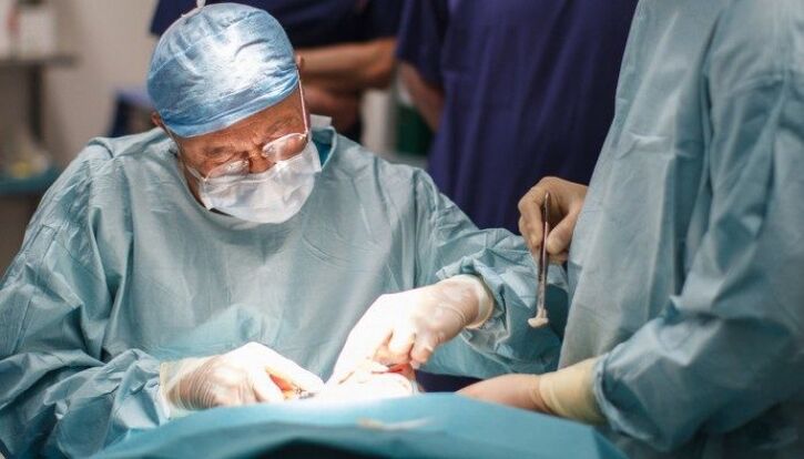 Cirugía para extirpar el humor vítreo del ojo (vitrectomía)